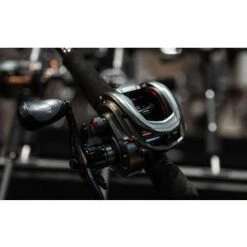 Abu Garcia Max 4 Pro Baitcaster -Fishing Promotion Shop ABU GARCIA MAX 40 LOW PROFILE REEL LIFESTYLE 2022 001