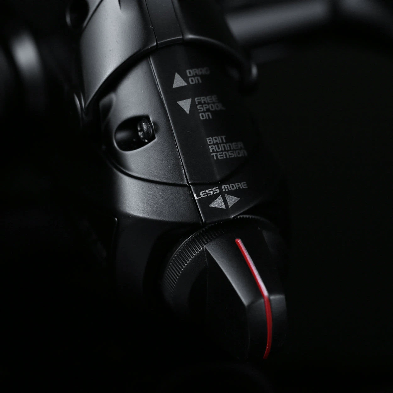 Shimano Medium Baitrunner Longcast 4 Shimano Medium Baitrunner Longcast - Image 2